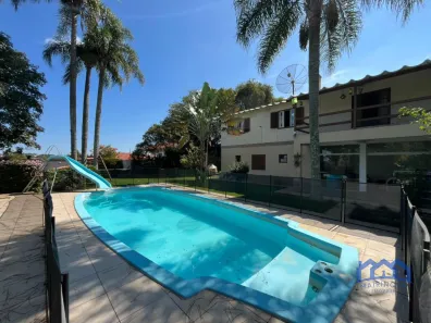 Fazenda/Sítio com 4 Quartos à venda, 4500m² no , Mairinque