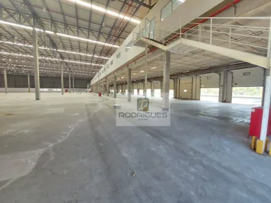 Galpão/Depósito/Armazém para alugar, 4000m² no Batistini, São Bernardo do Campo