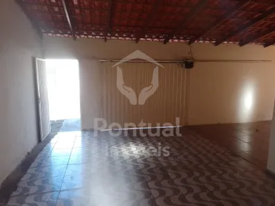 Casa com 3 Quartos para alugar, 171m² no Jardim Europa, Uberlândia