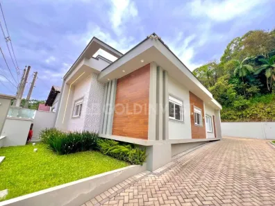 Casa com 3 Quartos à venda, 110m² no São Pedro, Brusque