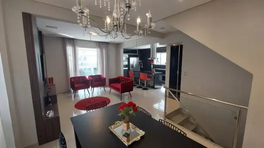 Sobrado com 3 Quartos à venda, 307m² no Marapé, Santos