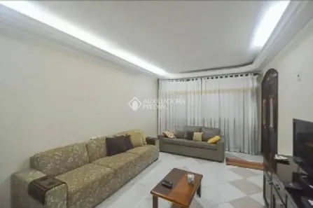 Casa com 2 Quartos para alugar, 253m² no Baeta Neves, São Bernardo do Campo