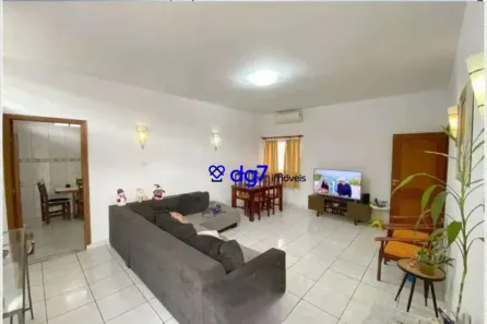 Casa com 4 Quartos à venda, 200m² no Jardim Pinheiros, São Paulo