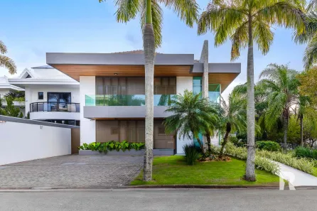 Casa de Condomínio com 5 Quartos à venda, 800m² no Barra da Tijuca, Rio de Janeiro