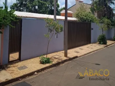 Casa com 5 Quartos para alugar, 185m² no Cidade Jardim, São Carlos