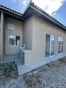 Casa de Condomínio com 2 Quartos à venda, 55m² no Senador Carlos Jereissati, Pacatuba