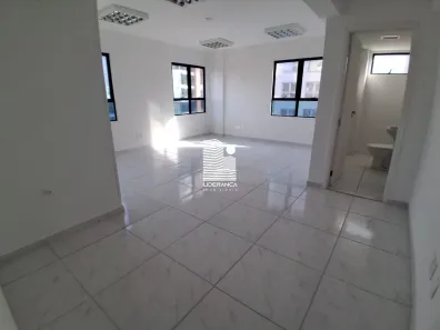 Sala Comercial para alugar, 34m² no Trindade, Florianópolis