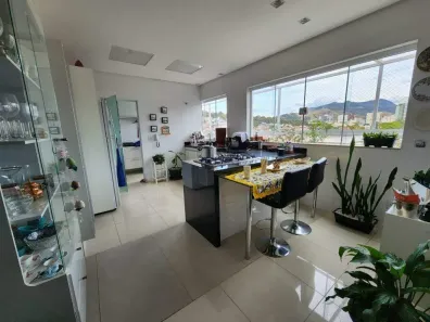 Apartamento com 3 Quartos à venda, 110m² no Pinheirinho, Itajubá