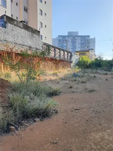 Lote/Terreno à venda, 2100m² no Vila Nivi, São Paulo