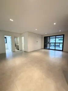 Apartamento com 3 Quartos para alugar, 119m² no Zona 03, Maringá