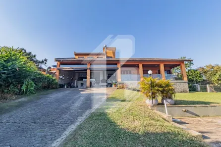 Casa de Condomínio com 3 Quartos à venda, 400m² no Sagrada Família, Gravataí