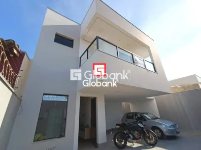 Casa com 3 Quartos à venda, 182m² no Barcelona Park, Montes Claros