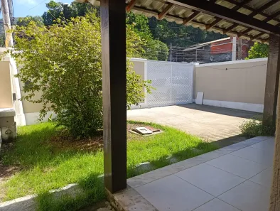 Casa com 2 Quartos à venda, 110m² no Piratininga, Niterói