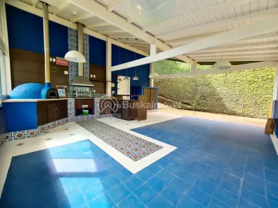 Casa com 3 Quartos à venda, 570m² no Castelanea, Petrópolis