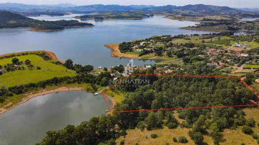 Sobrado com 3 Quartos à venda, 300m² no Serrinha, Bragança Paulista
