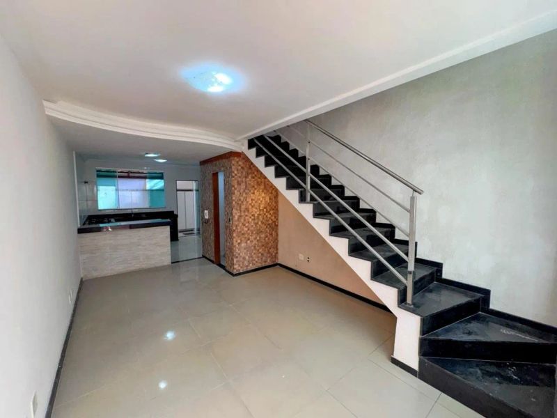Casa com 2 quartos — Santa Amélia, Belo Horizonte