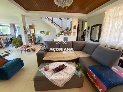 Casa com 3 Quartos à venda, 260m² no Lagoa da Conceição, Florianópolis