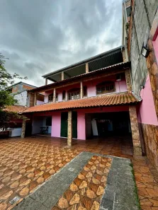 Casa com 6 Quartos à venda, 300m² no Ouro Verde, Nova Iguaçu