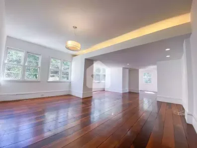 Apartamento com 3 Quartos à venda, 270m² no Centro, Petrópolis