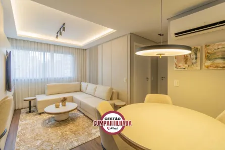 Apartamento com 2 Quartos para alugar, 70m² no Mont Serrat, Porto Alegre