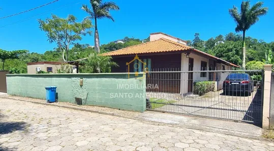 Casa com 3 Quartos à venda, 140m² no Sambaqui, Florianópolis
