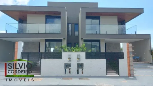 Casa com 3 Quartos à venda, 270m² no Lagoa da Conceição, Florianópolis