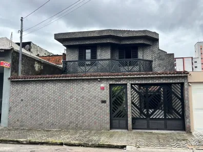 Casa com 3 Quartos para alugar, 257m² no Ocian, Praia Grande