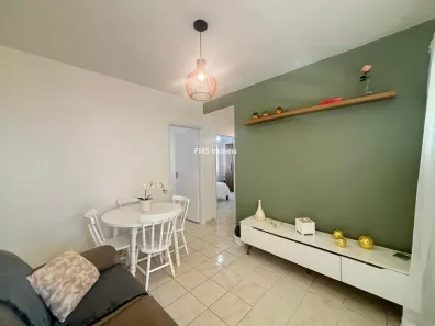 Apartamento com 2 Quartos para alugar, 55m² no Gonzaga, Santos