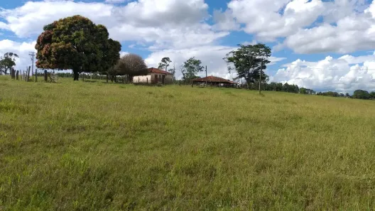 Fazenda/Sítio com 2 Quartos à venda, 261360m² no , Cajuru