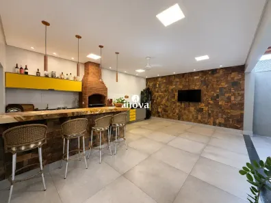 Casa com 3 Quartos à venda, 190m² no Jardim Nenê Gomes, Uberaba