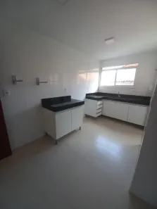 Apartamento com 3 Quartos para alugar, 120m² no Cavaleiros, Macaé