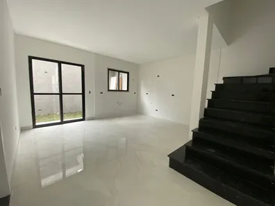 Sobrado com 3 Quartos à venda, 173m² no Campo Comprido, Curitiba