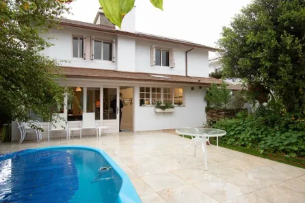 Casa com 4 Quartos à venda, 300m² no Lagoa da Conceição, Florianópolis