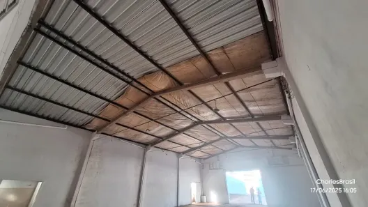 Galpão/Depósito/Armazém à venda, 300m² no Jardim Guanabara, Goiânia
