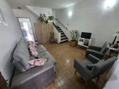 Casa com 2 Quartos à venda, 112m² no Vila Firmiano Pinto, São Paulo