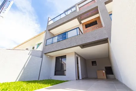 Sobrado com 3 Quartos à venda, 203m² no Boqueirão, Curitiba