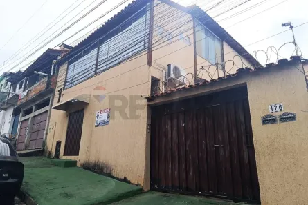Casa com 9 Quartos à venda, 360m² no Santa Cruz, Betim