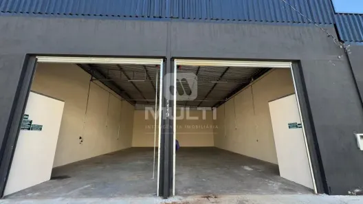 Galpão/Depósito/Armazém com 1 Quarto para alugar, 216m² no Shopping Park, Uberlândia