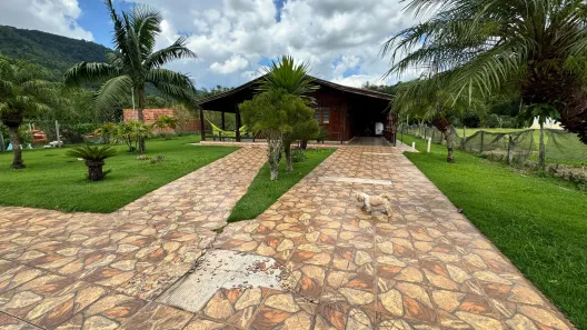 Fazenda/Sítio com 3 Quartos à venda, 2700m² no , Jacutinga