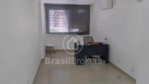 Sala Comercial à venda, 21m² no Freguesia (Jacarepaguá), Rio de Janeiro