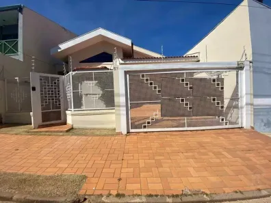 Casa com 3 Quartos para alugar, 360m² no Jardim São Francisco, Marília