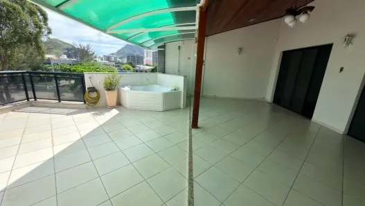 Cobertura com 2 Quartos para alugar, 180m² no Recreio dos Bandeirantes, Rio de Janeiro