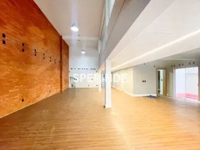 Sala Comercial para alugar, 700m² no São João, Porto Alegre