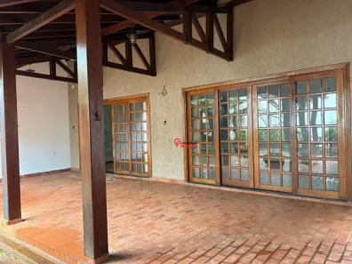 Casa com 5 Quartos à venda, 369m² no Vila Massuchetto, Americana