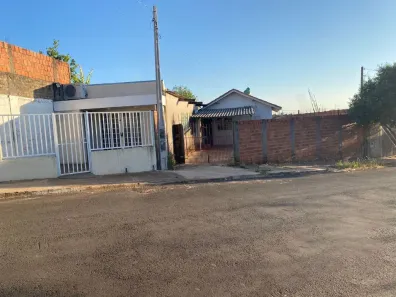 Casa com 2 Quartos à venda, 110m² no Jardim Trieste Cavichioli (Padre Nóbrega), Marília