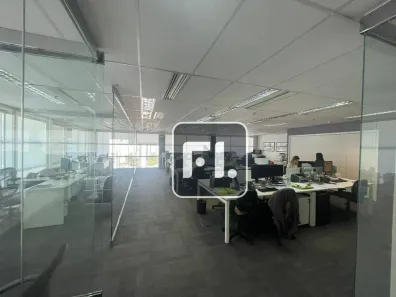 Sala Comercial para alugar, 200m² no Vila Olímpia, São Paulo
