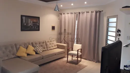 Sobrado com 2 Quartos à venda, 140m² no Centro, Jacareí