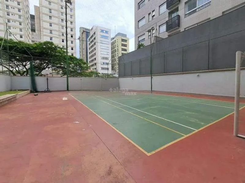 Apartamento com 3 quartos — Lourdes, Belo Horizonte
