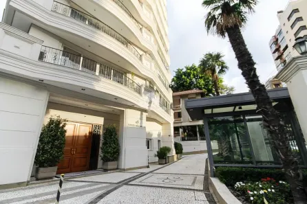 Apartamento com 3 Quartos à venda, 271m² no Moinhos de Vento, Porto Alegre