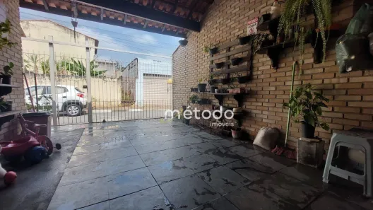 Casa com 4 Quartos à venda, 194m² no Centro, Guararema